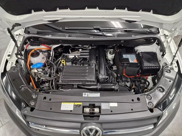Volkswagen Caddy 1.4TGI CNG Maxi Skříň | Záruka - foto 48