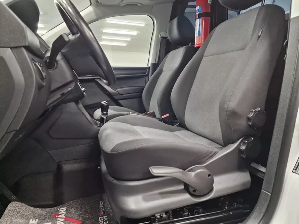 Volkswagen Caddy 1.4TGI CNG Maxi Skříň 2020 | Z - foto 16