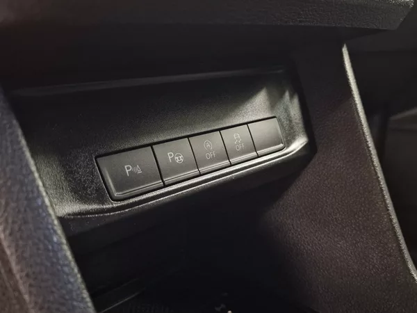 Volkswagen Caddy 1.4TGI CNG Maxi Skříň 2020 | Z - foto 21