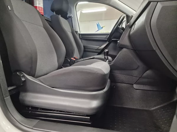 Volkswagen Caddy 1.4TGI CNG Maxi Skříň 2020 | Z - foto 30