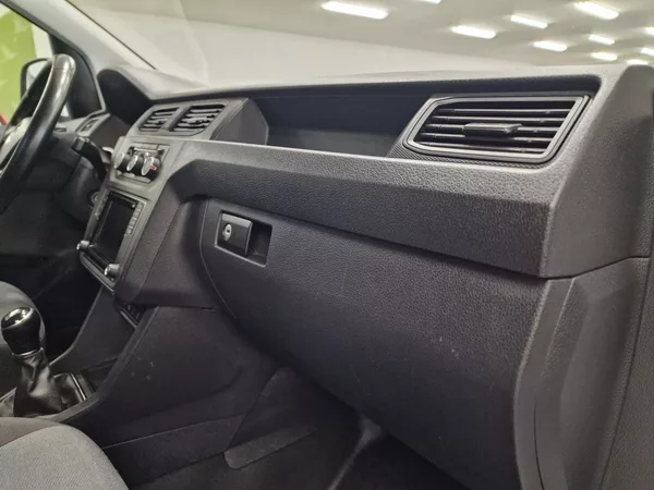 Volkswagen Caddy 1.4TGI CNG Maxi Skříň 2020 | Z - foto 31