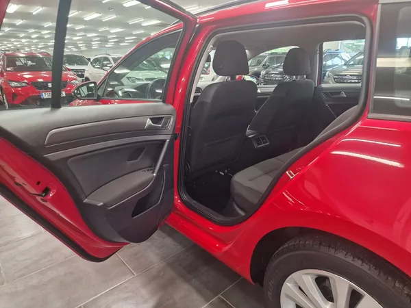 Volkswagen Golf 1.4 TGI MAN 2018 | Záruka - foto 23