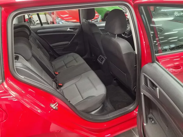 Volkswagen Golf 1.4 TGI MAN 2018 | Záruka - foto 27