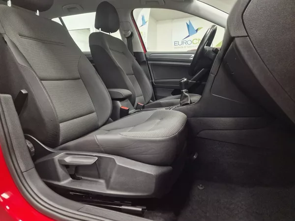 Volkswagen Golf 1.4 TGI MAN 2018 | Záruka - foto 31