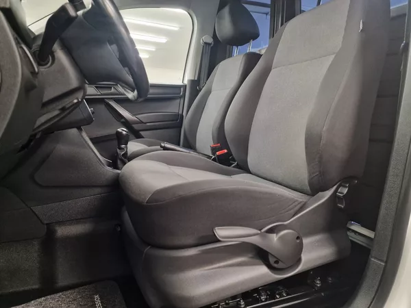 Volkswagen Caddy 1.4TGI CNG Maxi Skříň 2020 | Z - foto 20