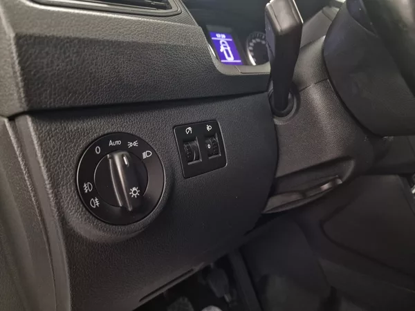 Volkswagen Caddy 1.4TGI CNG Maxi Skříň 2020 | Z - foto 22