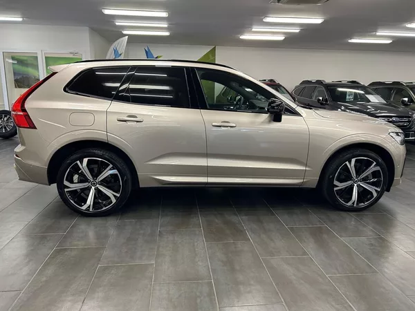 Volvo XC60 T8 AWD Ultimate+ DARK záruka - foto 13