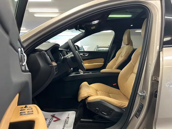 Volvo XC60 T8 AWD Ultimate+ DARK záruka - foto 14