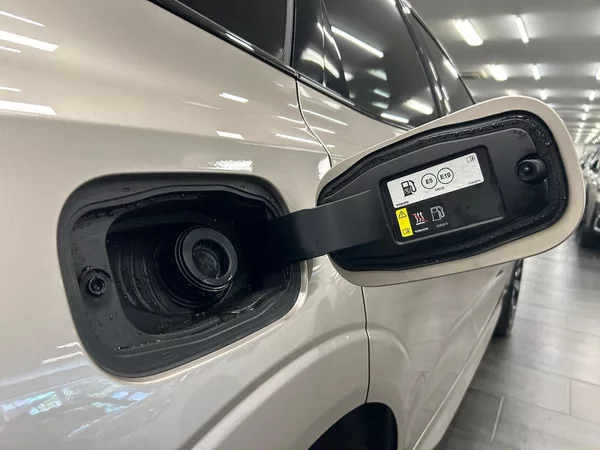 Volvo XC60 T8 AWD Ultimate+ DARK záruka - foto 25