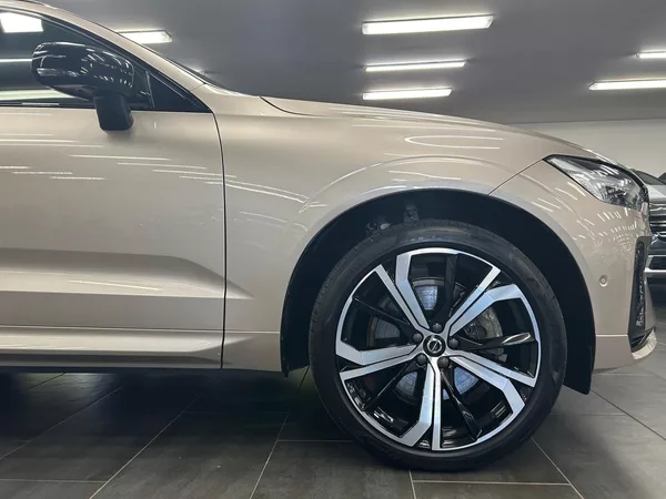 Volvo XC60 T8 AWD Ultimate+ DARK záruka - foto 29