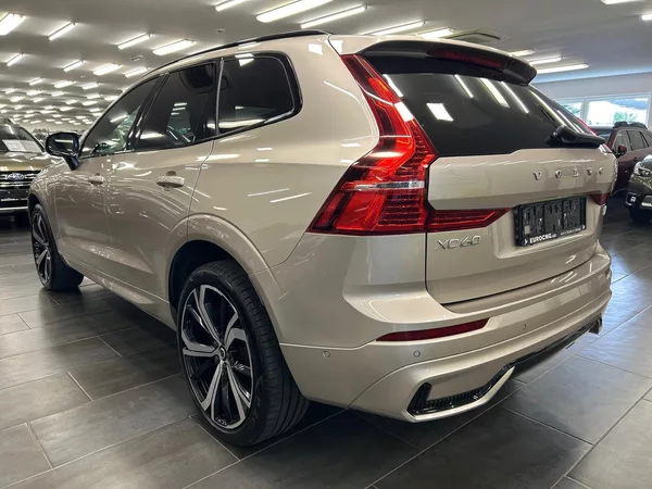 Volvo XC60 T8 AWD Ultimate+ DARK záruka - foto 4