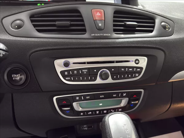 Renault Grand Scénic 1,5 DCI AUTOMAT NAVI ČIDLA - foto 14