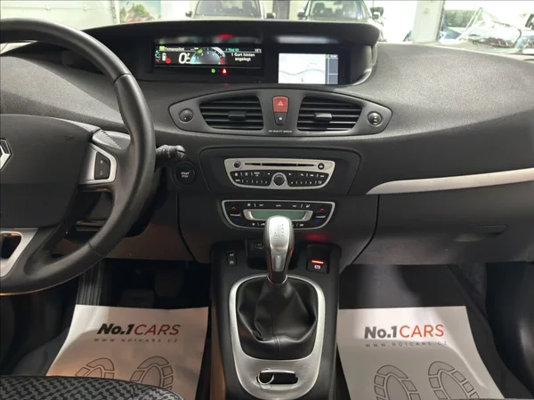 Renault Grand Scénic 1,5 DCI AUTOMAT NAVI ČIDLA - foto 23