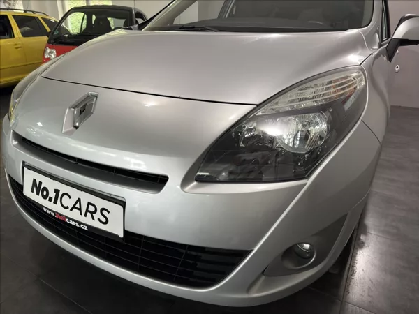 Renault Grand Scénic 1,5 DCI AUTOMAT NAVI ČIDLA - foto 34