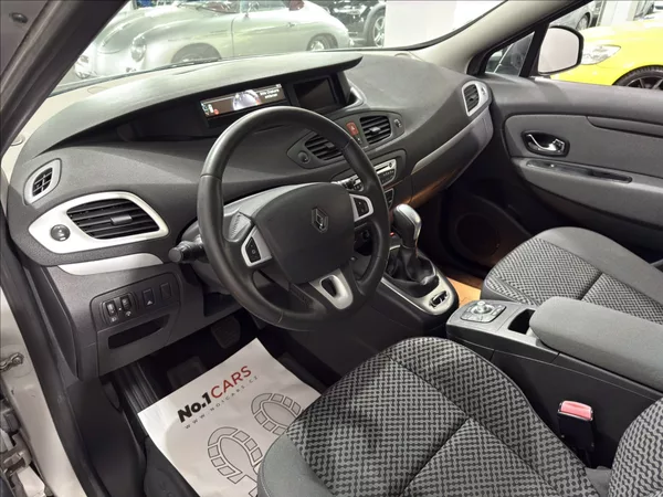 Renault Grand Scénic 1,5 DCI AUTOMAT NAVI ČIDLA - foto 8