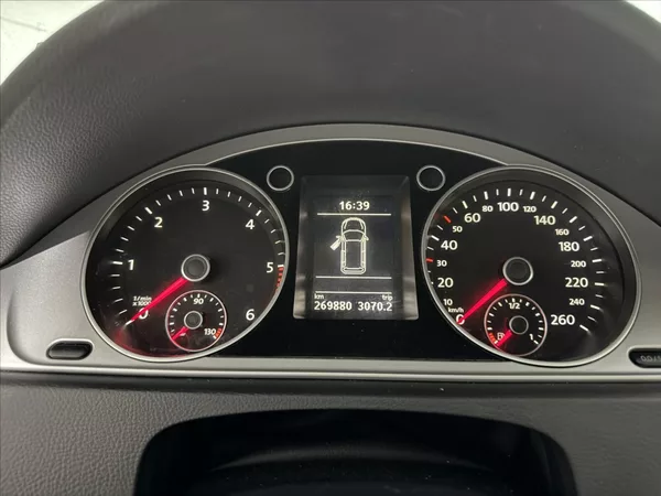 Volkswagen Passat 1,6 TDI 77KW VÝHŘEV TAŽNÉ - foto 10