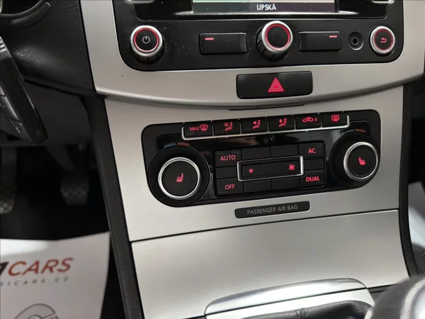Volkswagen Passat 1,6 TDI 77KW VÝHŘEV TAŽNÉ - foto 14