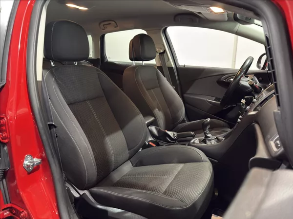 Opel Astra 1,4 T SPORT ENERGY BI-XENON - foto 27
