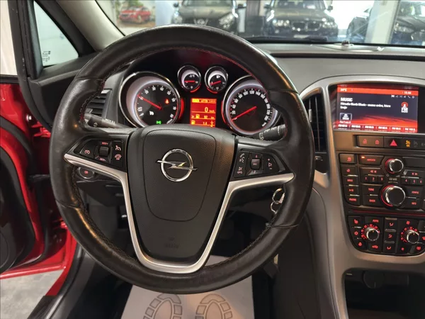 Opel Astra 1,4 T SPORT ENERGY BI-XENON - foto 9