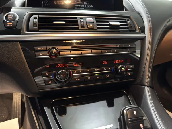 BMW Řada 6 3,0 640D XDRIVE HARMAN MAXTO - foto 18