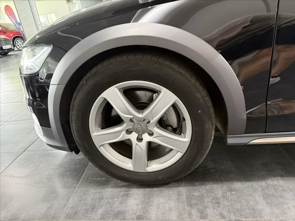 Audi A6 Allroad 3,0 TDI MATRIX KAMERA ALCA - foto 31