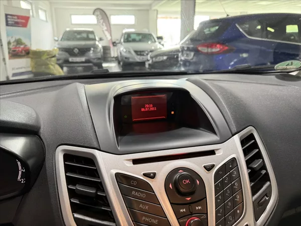 Ford Fiesta 1,2 i RS ALU VÝHŘEV NOVÁ STK - foto 11