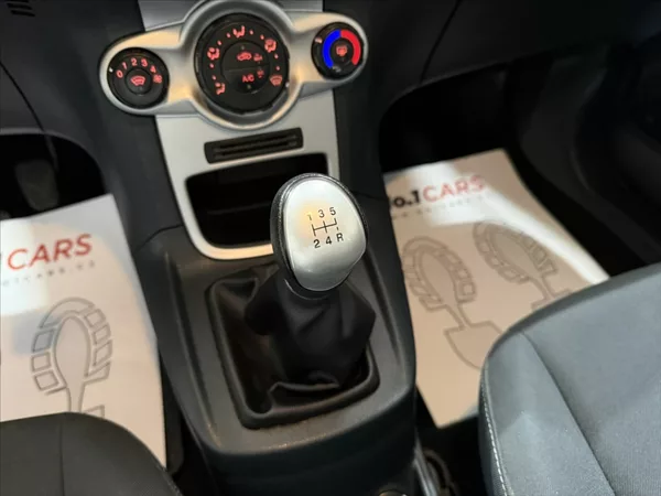 Ford Fiesta 1,2 i RS ALU VÝHŘEV NOVÁ STK - foto 14