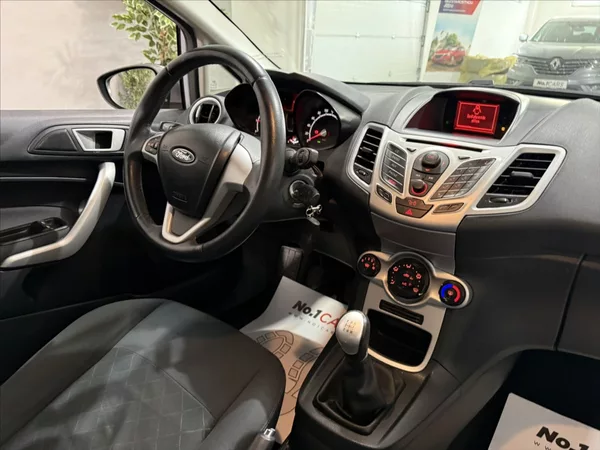 Ford Fiesta 1,2 i RS ALU VÝHŘEV NOVÁ STK - foto 16
