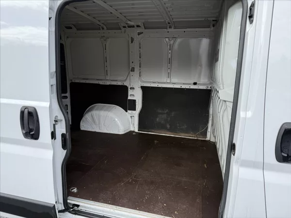 Peugeot Boxer 2,2 HDI L1H1 TEMPOMAT ČR - foto 17