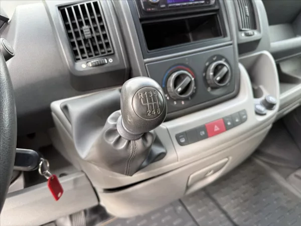 Citroën Jumper 2,2 HDI L2H2 6MÍST 1.MAJITEL - foto 11