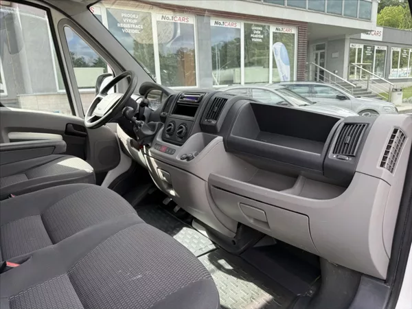 Citroën Jumper 2,2 HDI L2H2 6MÍST 1.MAJITEL - foto 15