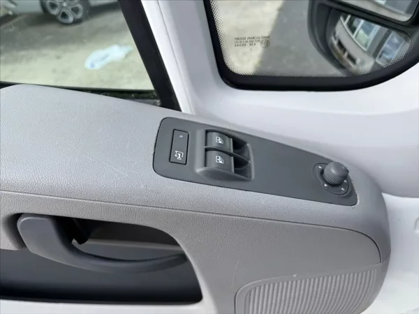 Citroën Jumper 2,2 HDI L2H2 6MÍST 1.MAJITEL - foto 5