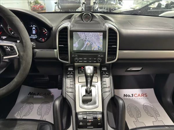 Porsche Cayenne 3,0 D VZDUCH PANO BOSE 360 - foto 26