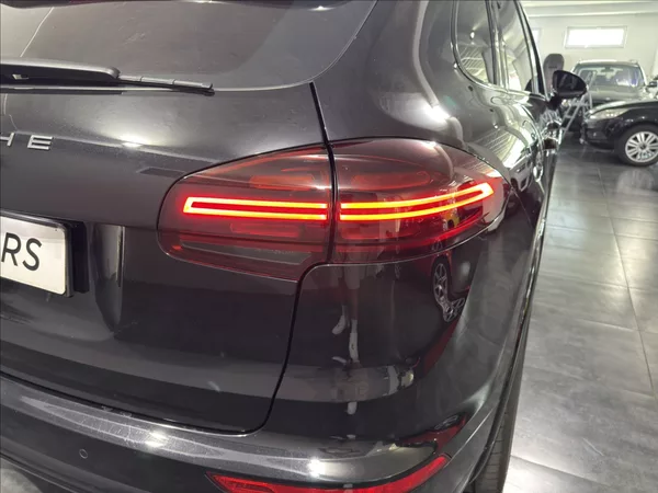 Porsche Cayenne 3,0 D VZDUCH PANO BOSE 360 - foto 36