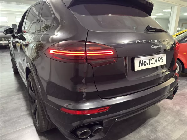 Porsche Cayenne 3,0 D VZDUCH PANO BOSE 360 - foto 38