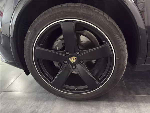 Porsche Cayenne 3,0 D VZDUCH PANO BOSE 360 - foto 39