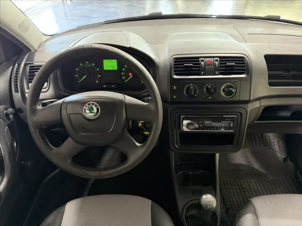 Škoda Fabia 1,2 i ALU KOLA STK 05/2028 - foto 14