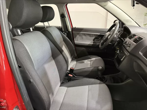 Škoda Fabia 1,2 i ALU KOLA STK 05/2028 - foto 16