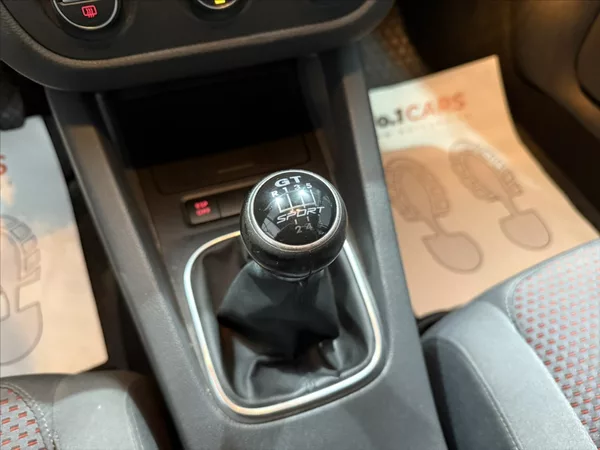 Volkswagen Golf 1,4 TSI GT VÝHŘEV ALU STK - foto 12