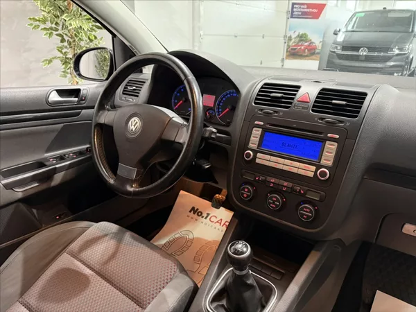 Volkswagen Golf 1,4 TSI GT VÝHŘEV ALU STK - foto 14