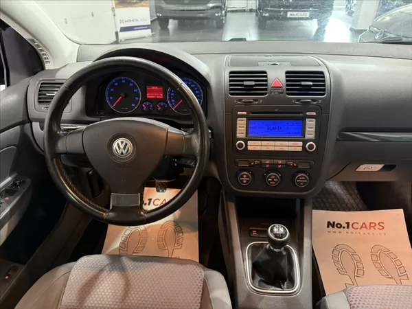 Volkswagen Golf 1,4 TSI GT VÝHŘEV ALU STK - foto 15