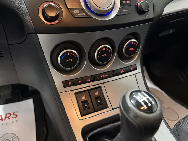 Mazda 3 1,6 i TX VÝHŘEV TAŽNÉ ČIDLA - foto 15