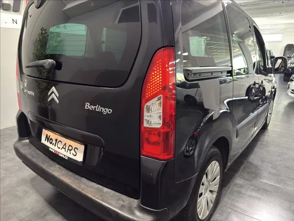 Citroën Berlingo 1,6 i MULTISPACE WEBASTO - foto 23