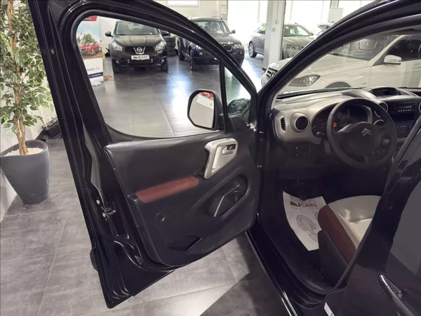 Citroën Berlingo 1,6 i MULTISPACE WEBASTO - foto 6