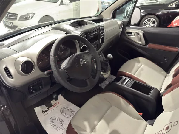 Citroën Berlingo 1,6 i MULTISPACE WEBASTO - foto 7