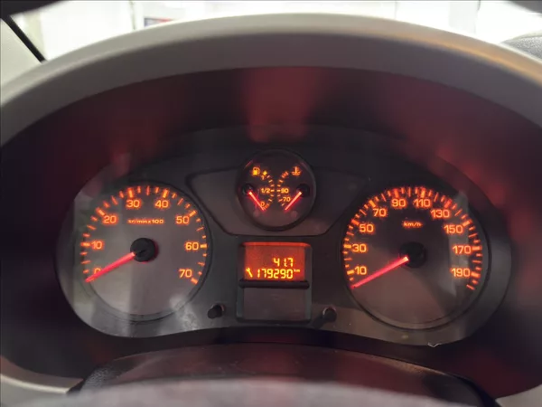 Citroën Berlingo 1,6 i MULTISPACE WEBASTO - foto 9