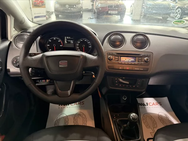 Seat Ibiza 1,6 TDI 66KW STK 02/28 ALU - foto 11
