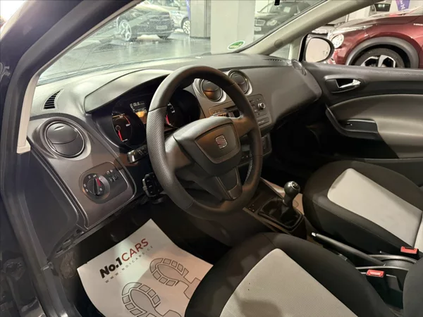 Seat Ibiza 1,6 TDI 66KW STK 02/28 ALU - foto 6