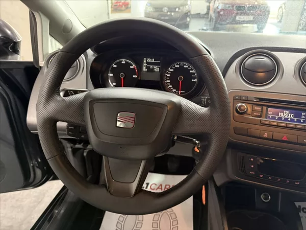 Seat Ibiza 1,6 TDI 66KW STK 02/28 ALU - foto 7