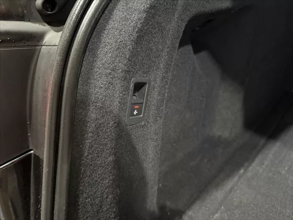 Audi A4 2,0 TDI QUATTRO MATRIX TZ - foto 30
